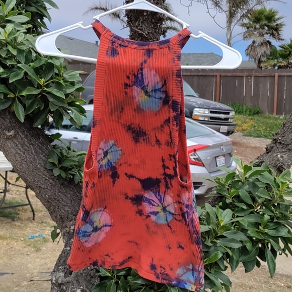 Free People tank top... - Picture 3 of 4